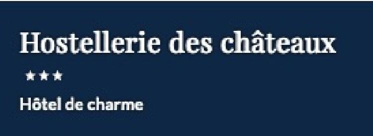 L'Hostellerie des Châteaux est située à 8km de Saint-François sur une colline dominant la mer 