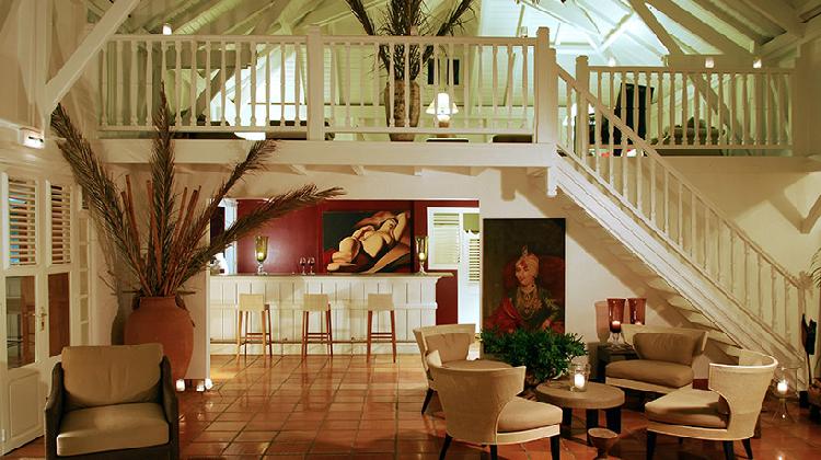 L’Hôtel Plein Soleil est répartie en 5 adorables petites villas.