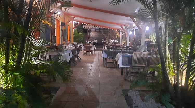 Le Restaurant 1643 est situé au Carbet , petit village au bord de mer. 