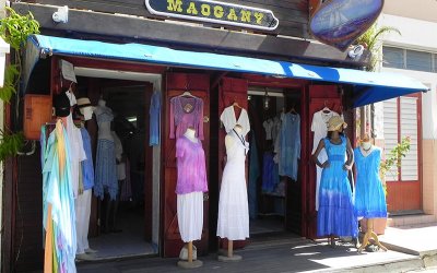 Boutique Maogany